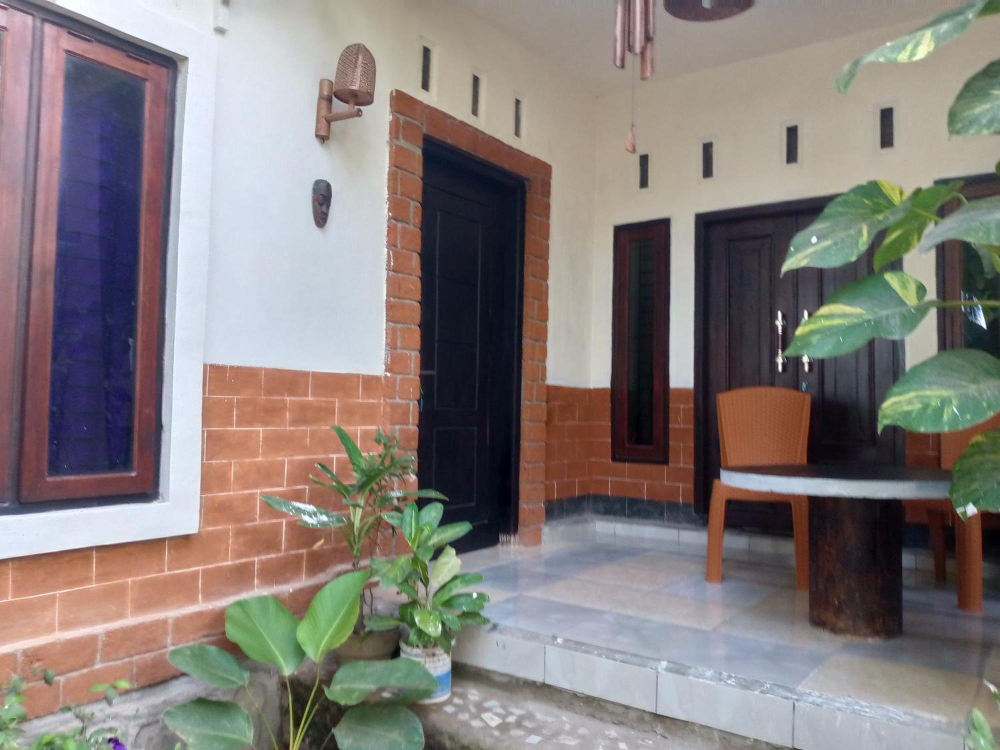 Syaqila Homestay Lombok Тетебату Екстериор снимка